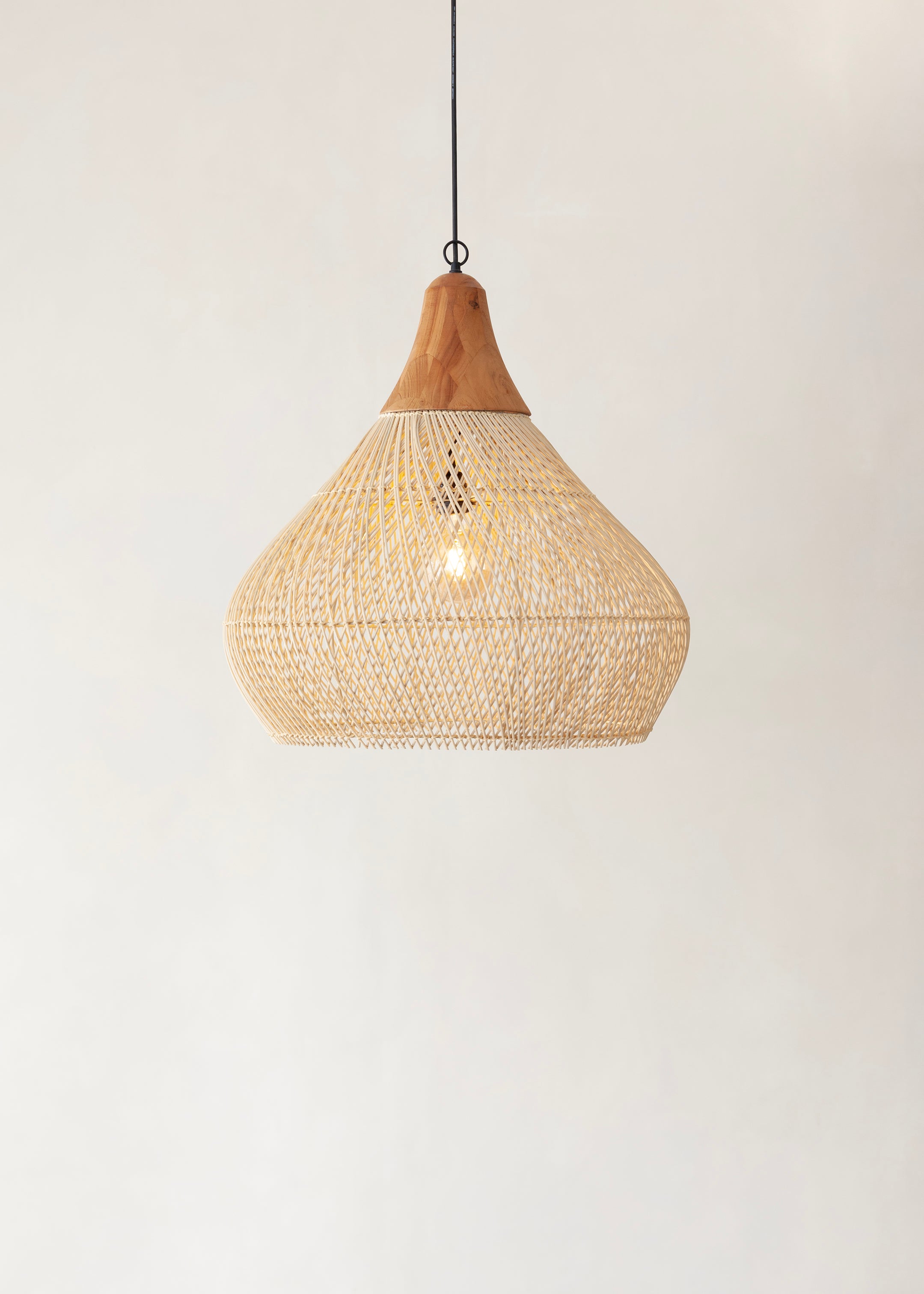 Vera Pendant / Natural