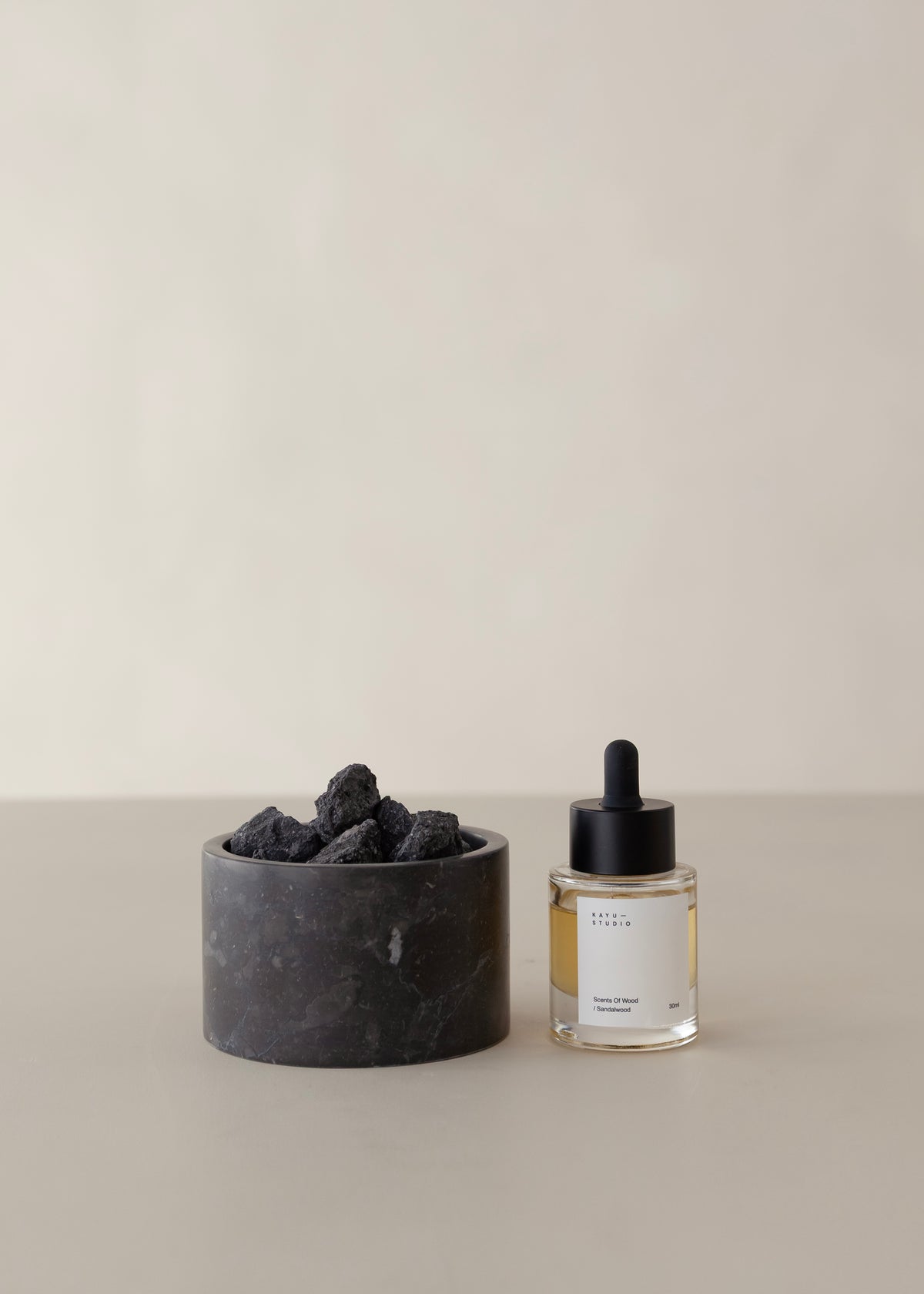 Mixture Man Diffuser Rocks Volcanic Rock Diffuser in Sandalwood | Black Marble | Home Fragrance ...