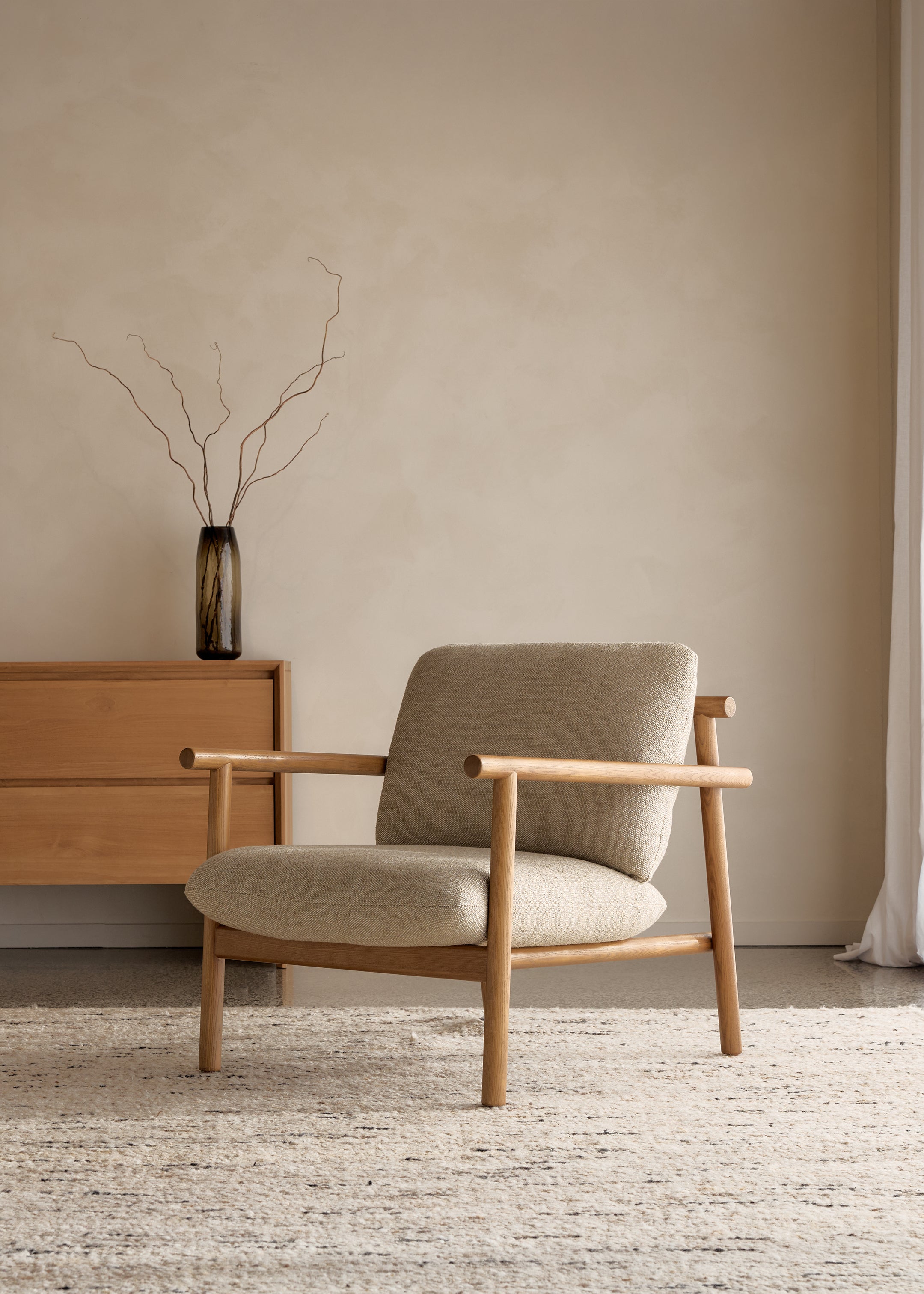 Winnie Armchair / Flaxseed