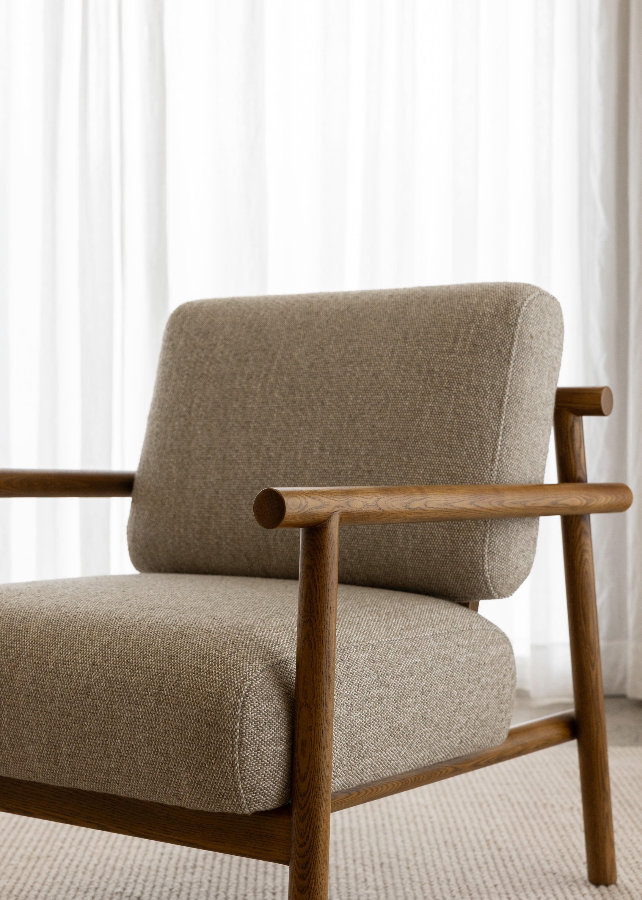 Wynn Occasional Chair / Flaxseed