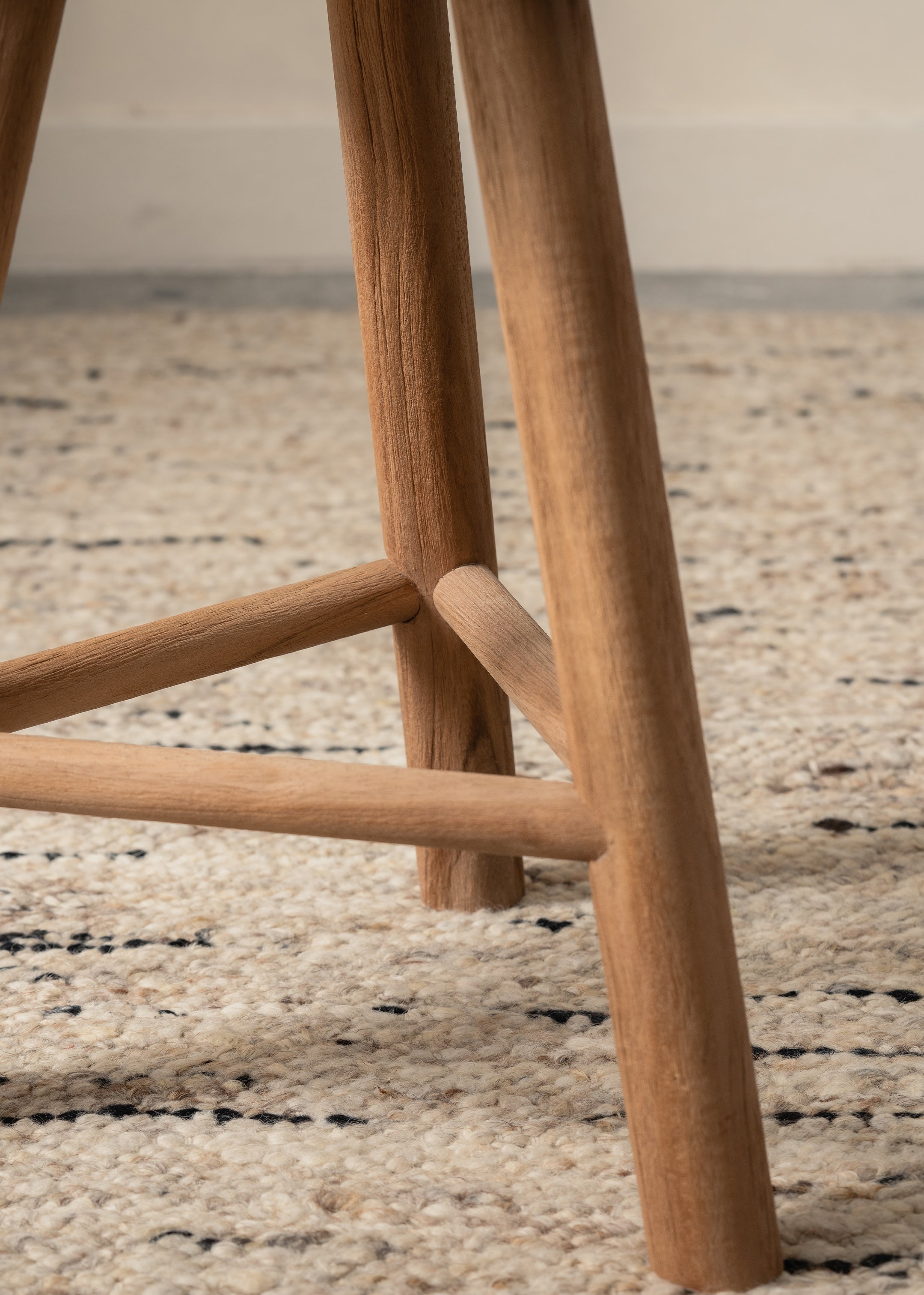 Bodhi Stool / Dark Teak