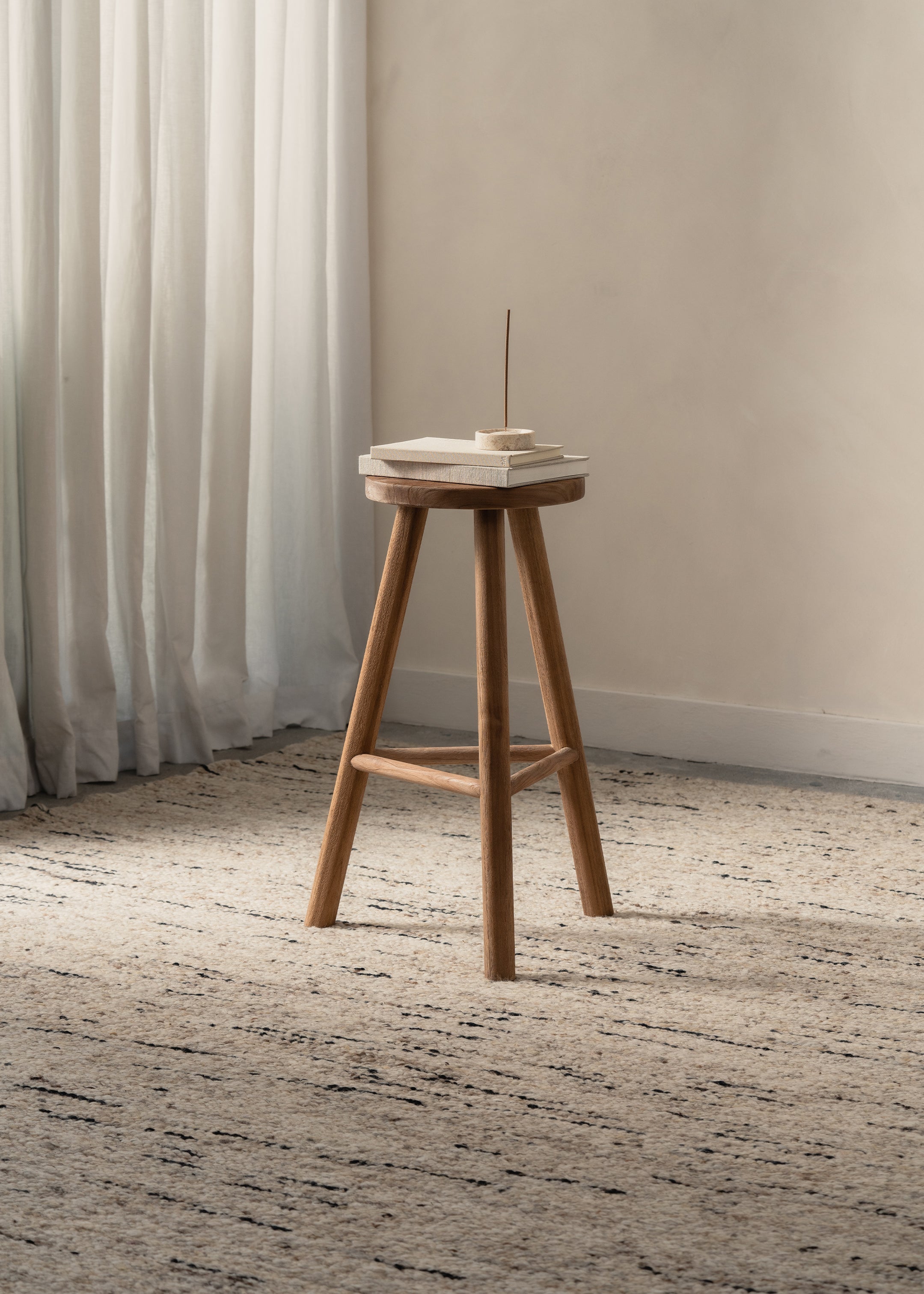 Bodhi Stool / Dark Teak