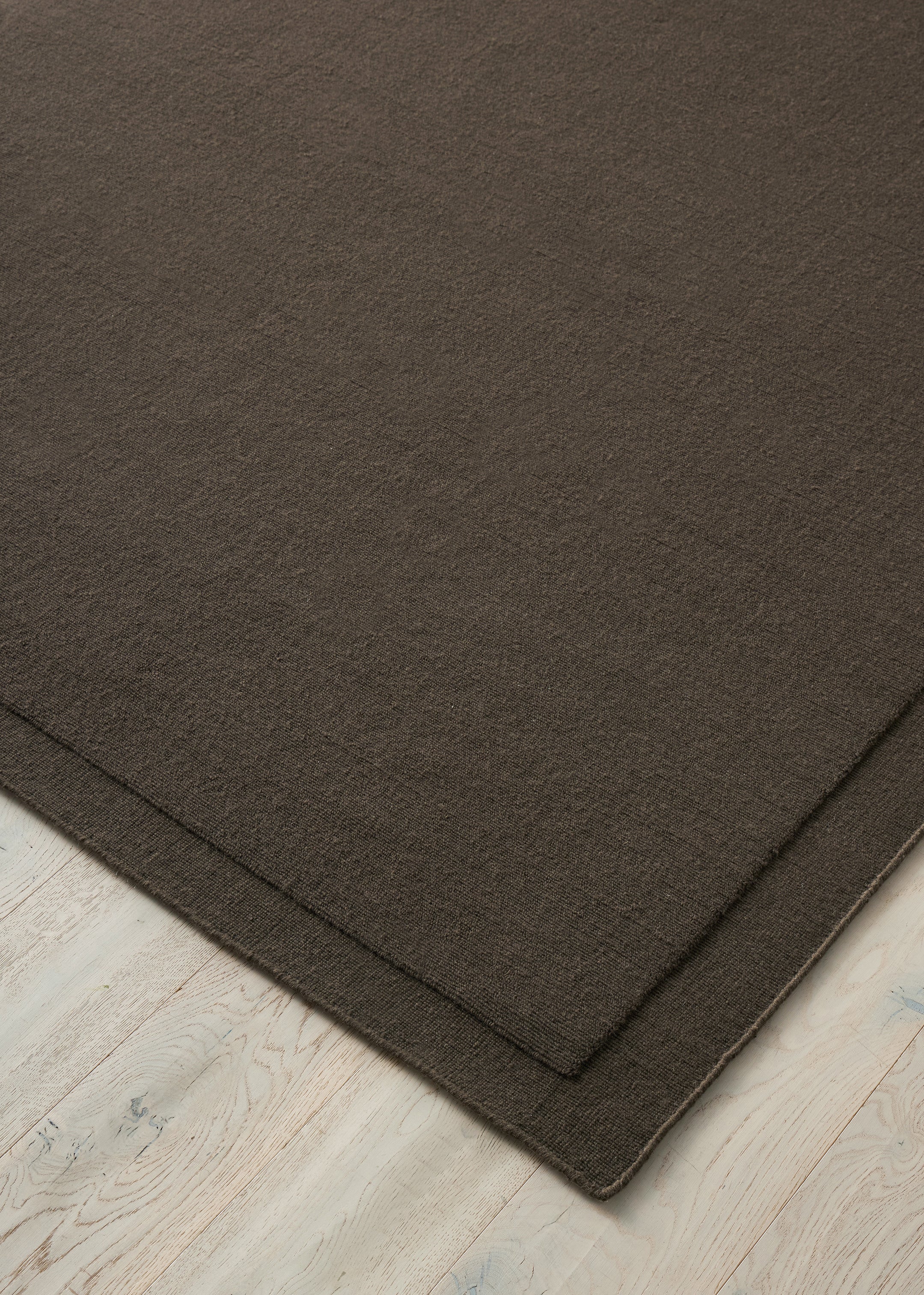 Cassio Floor Rug / Fudge