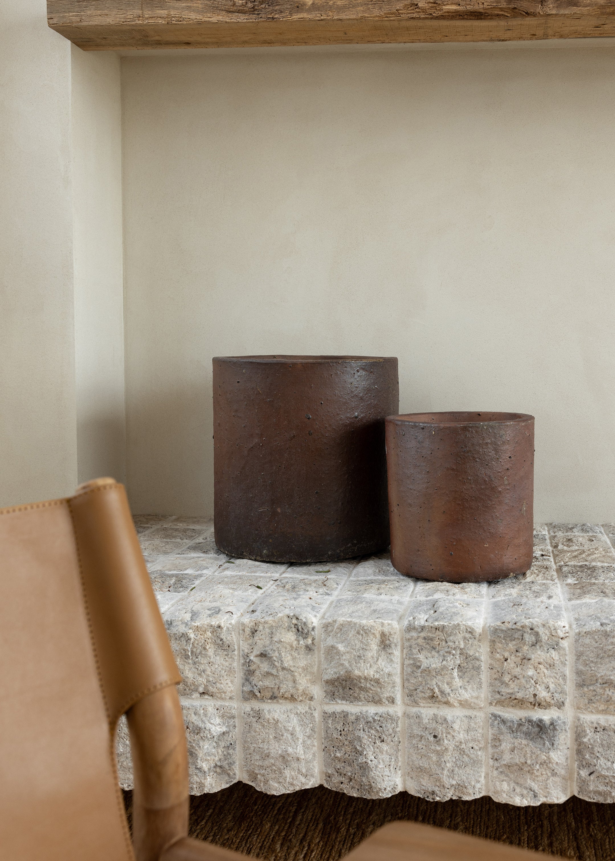 Edin Black Soil Pot