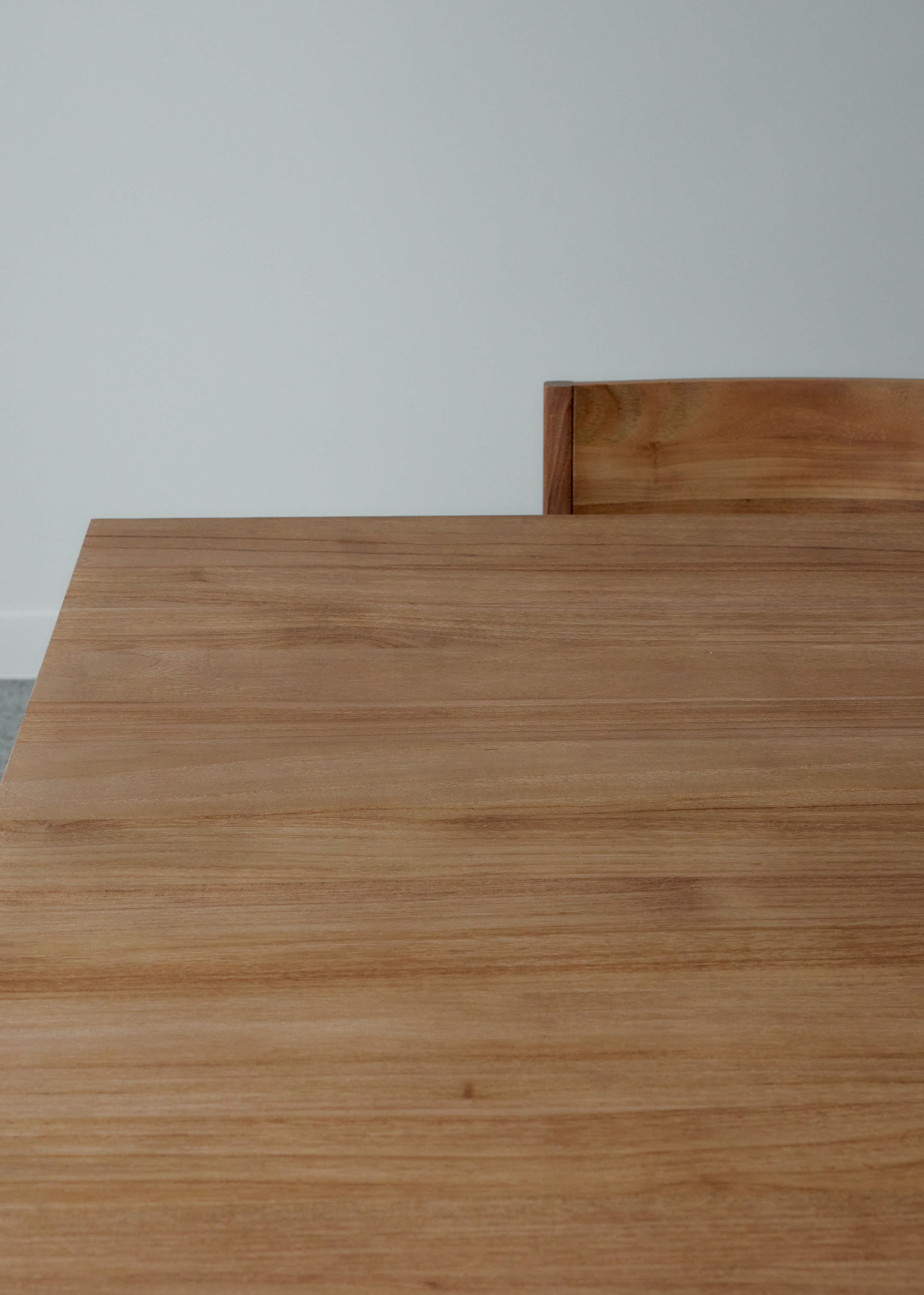 Hani Dining Table / Dark Teak