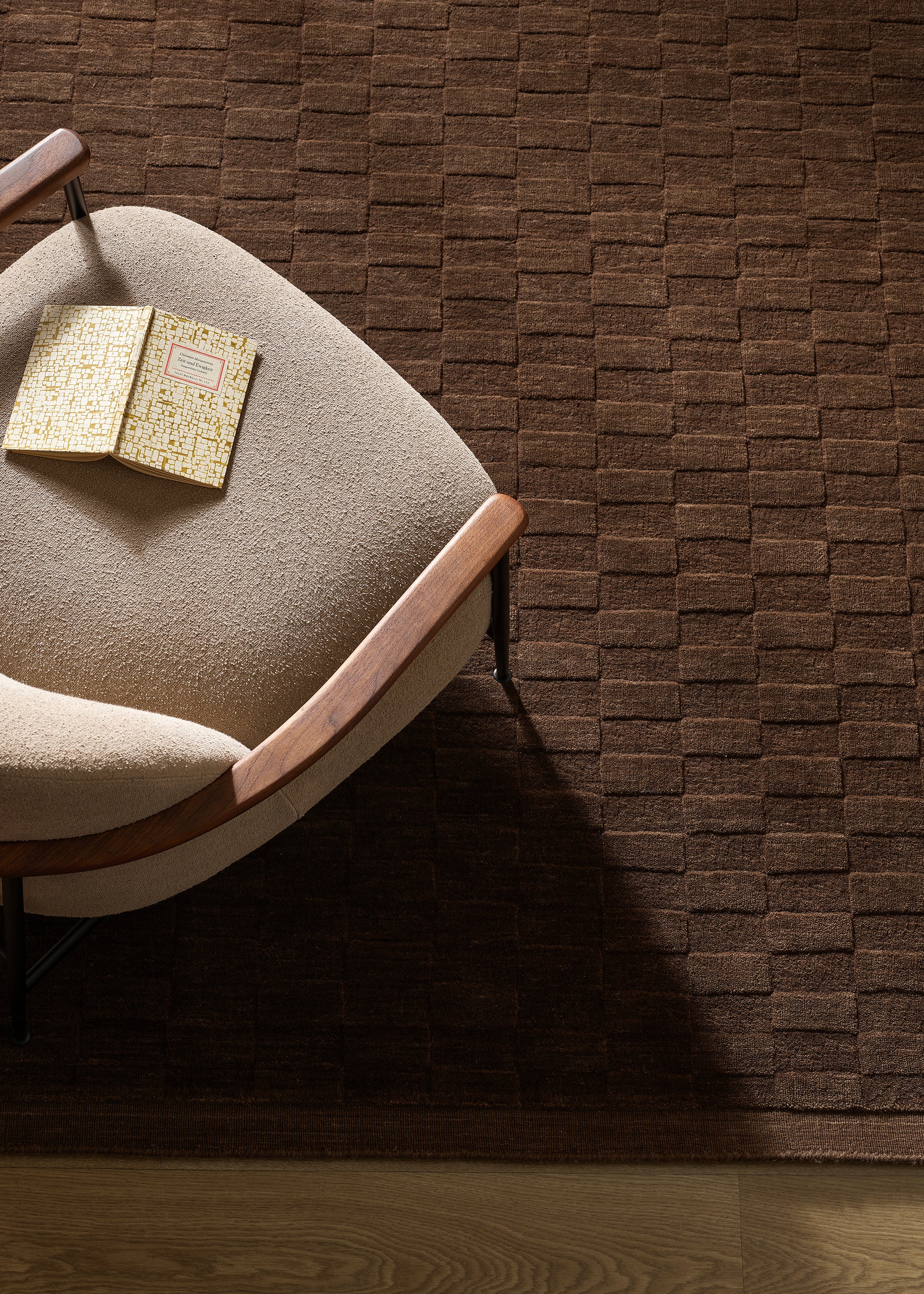 Hugo Floor Rug / Espresso