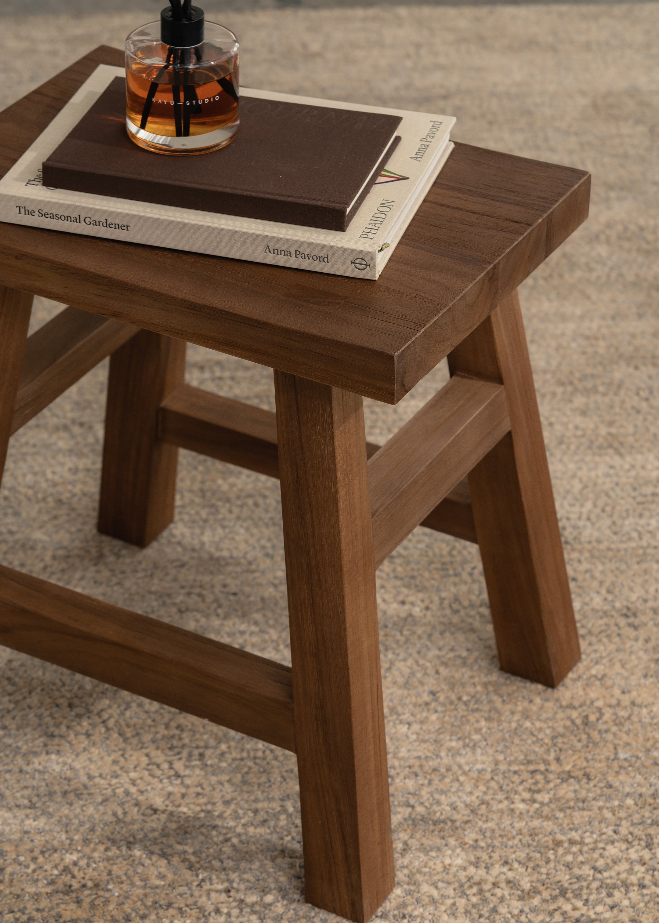 Kali Stool / Dark Teak
