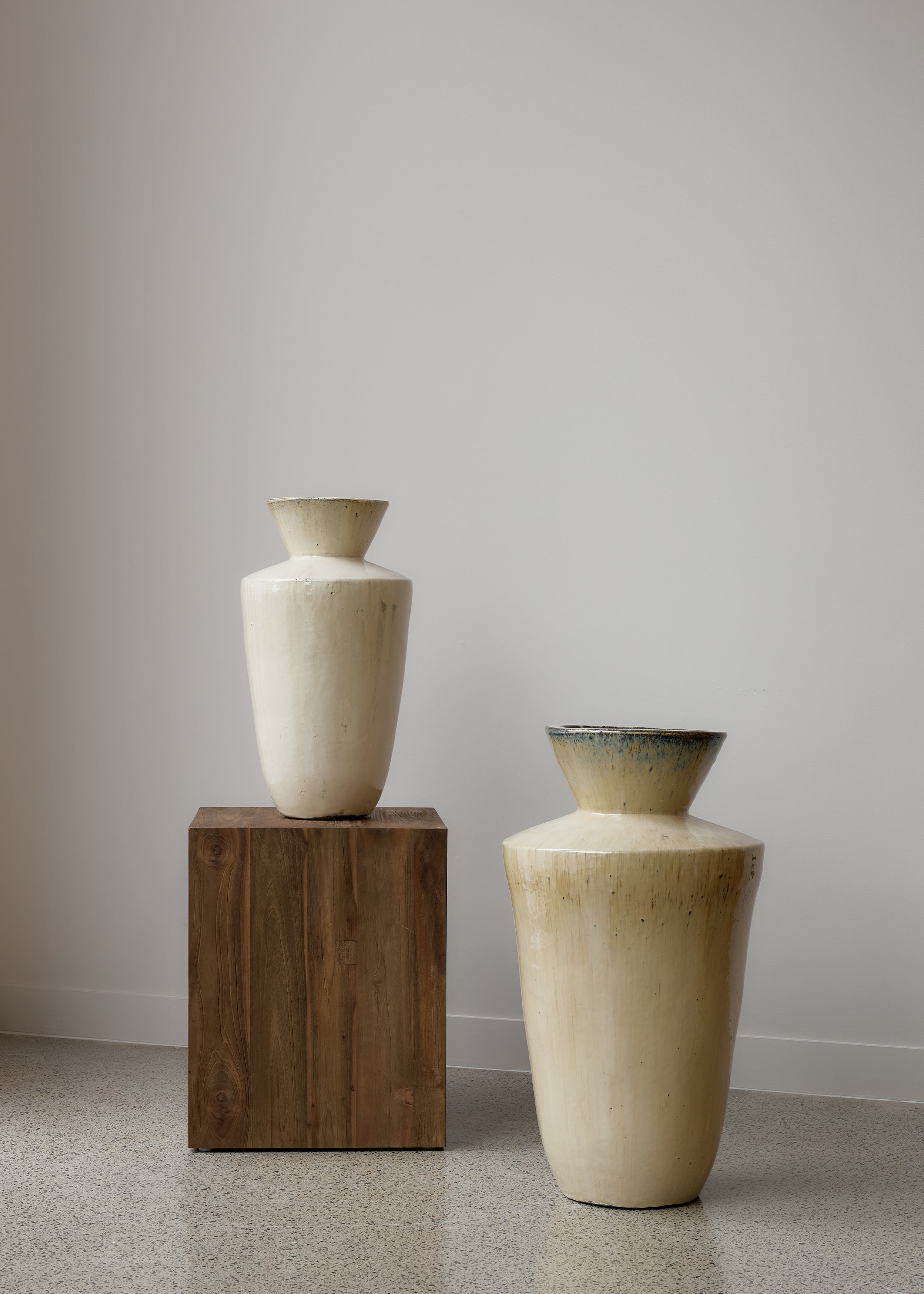Tara Glazed Vase / Sand