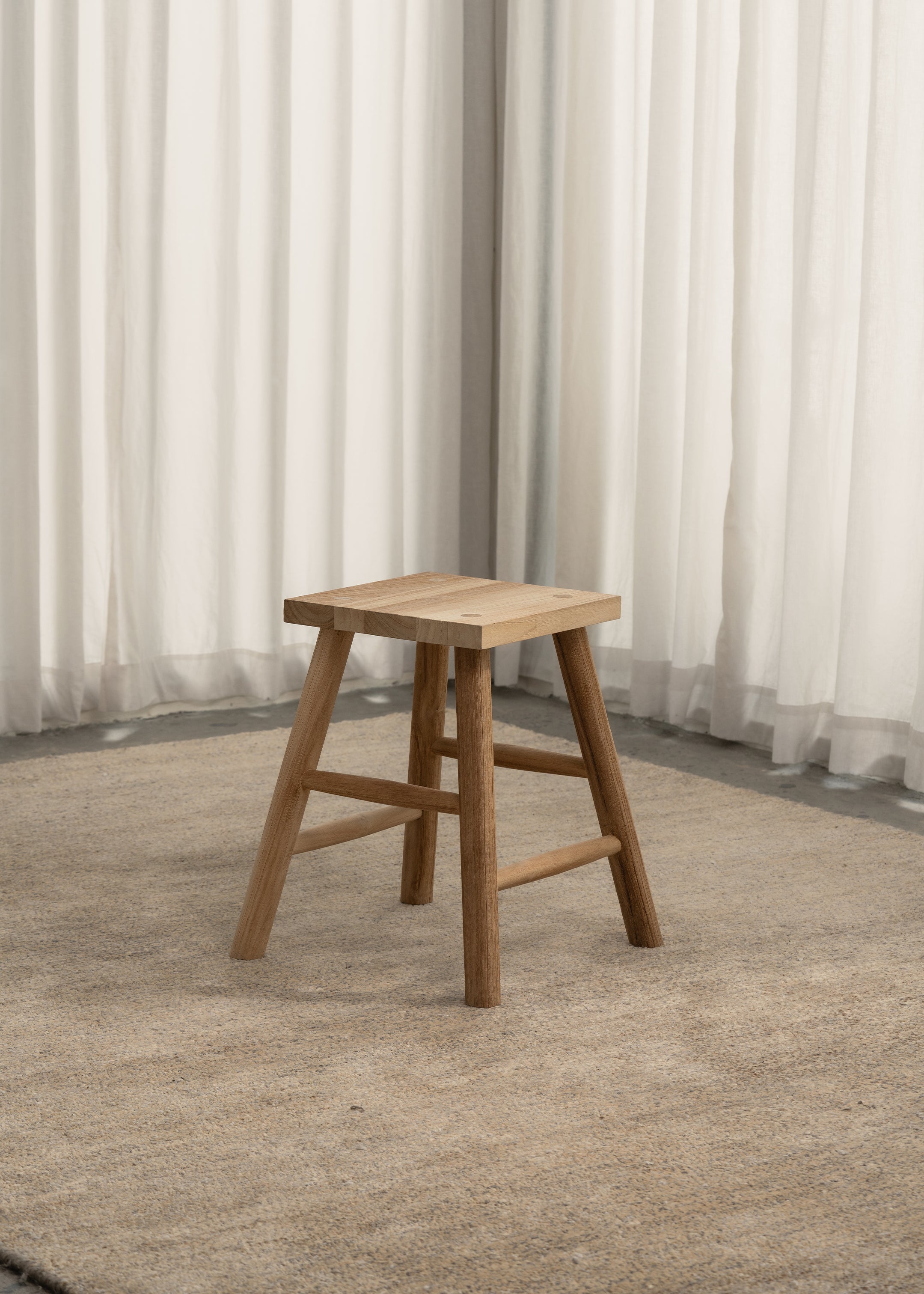 Kiran Stool / Natural