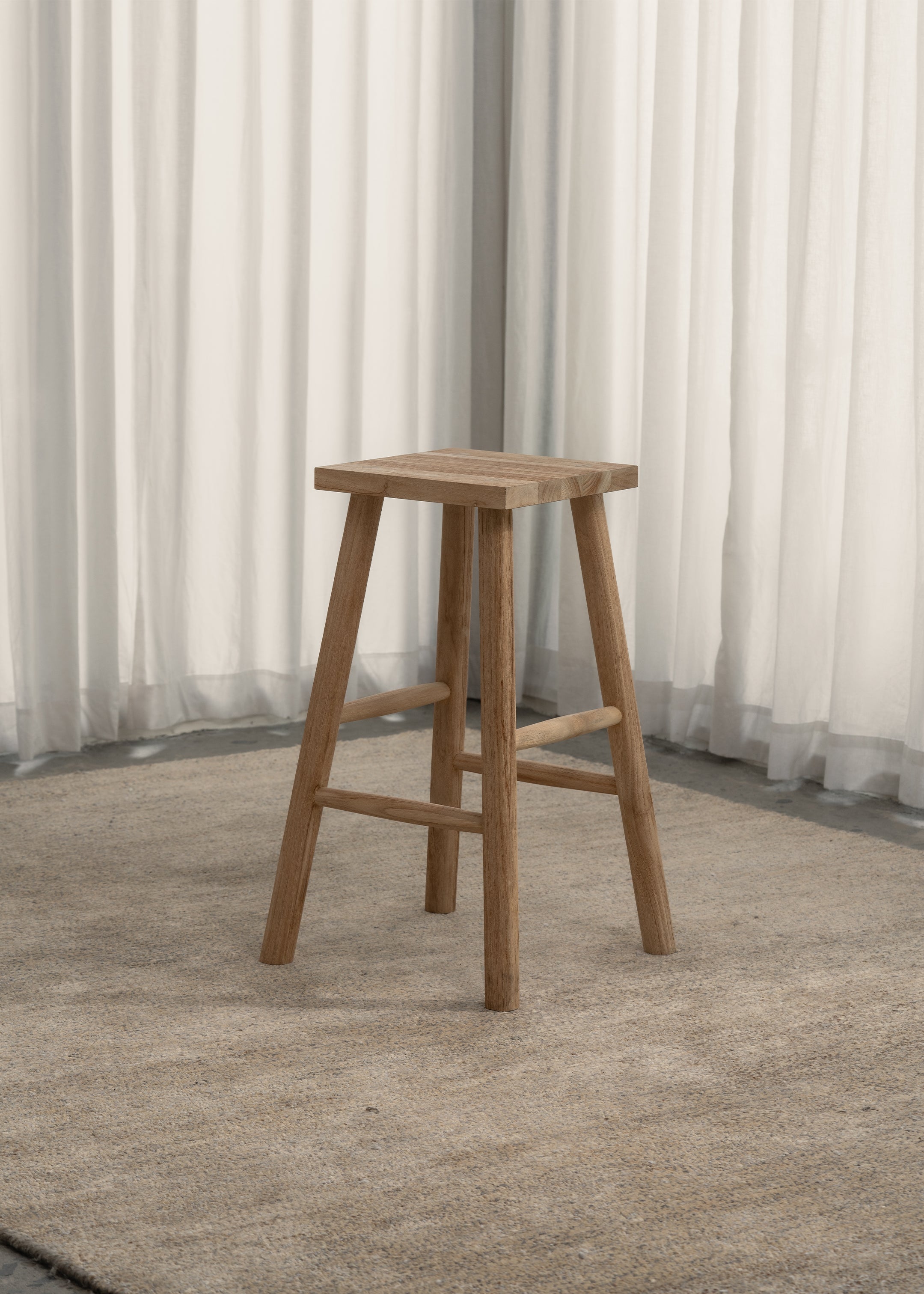 Kiran Stool / Natural
