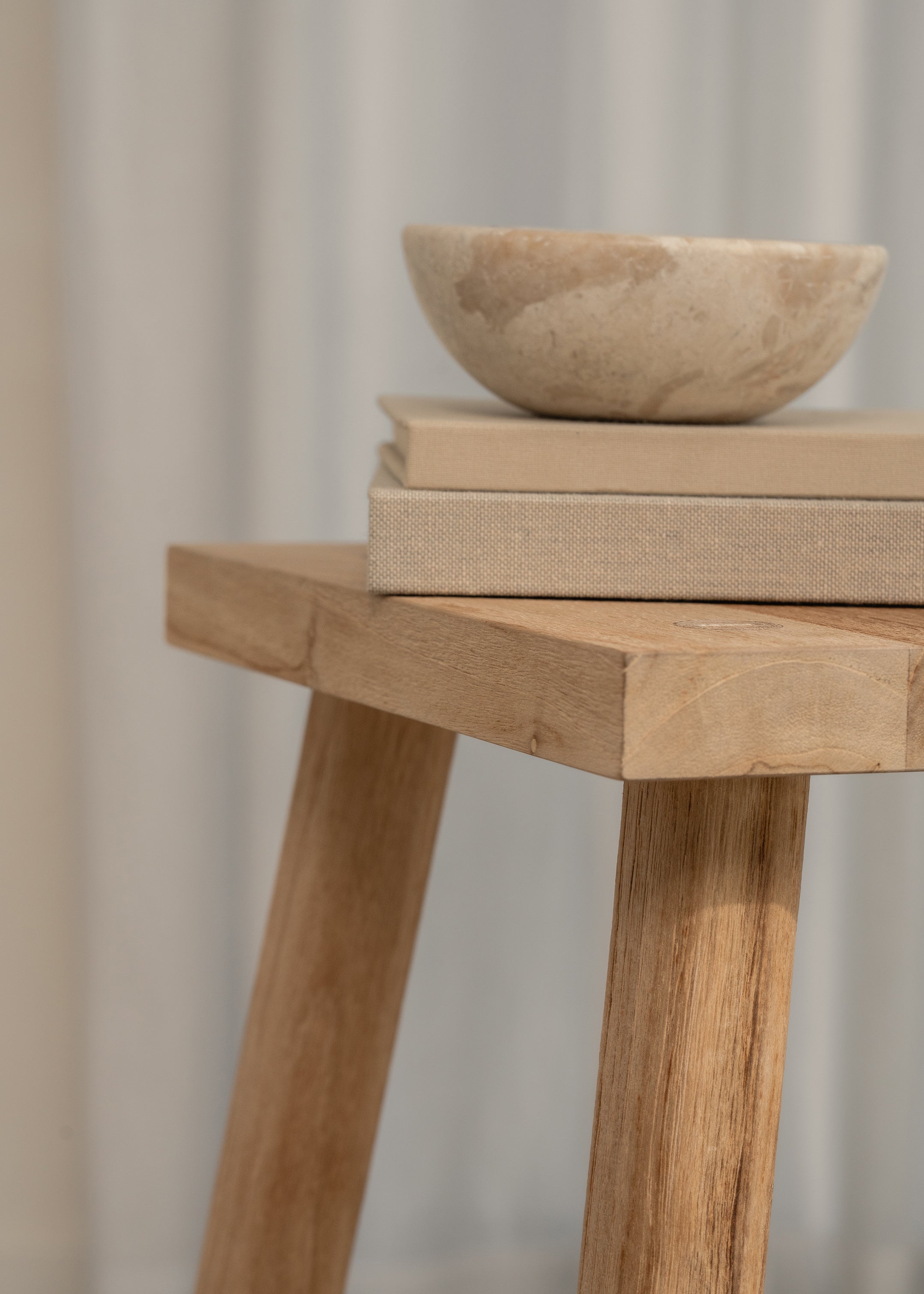 Kiran Stool / Natural
