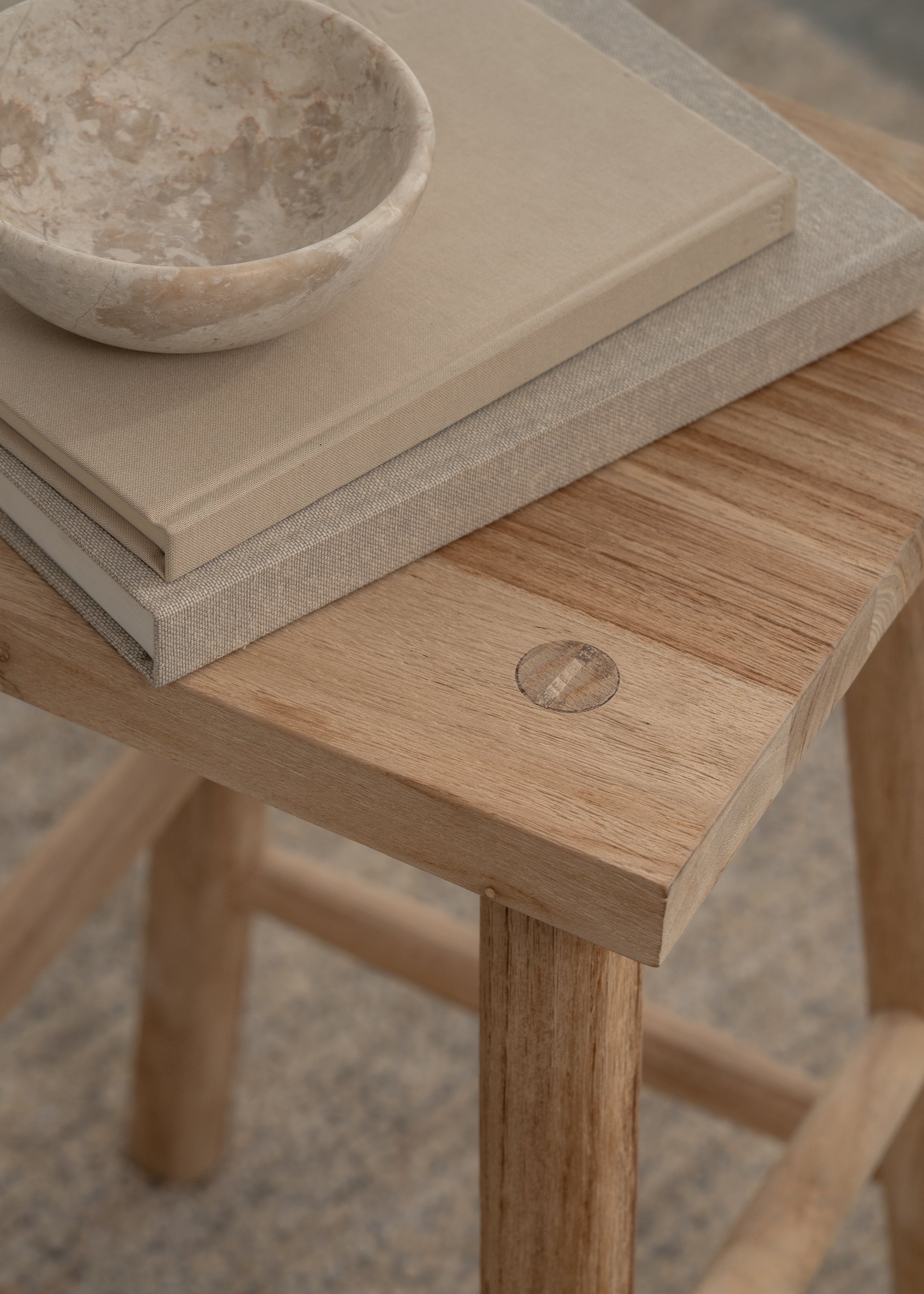 Kiran Stool / Natural