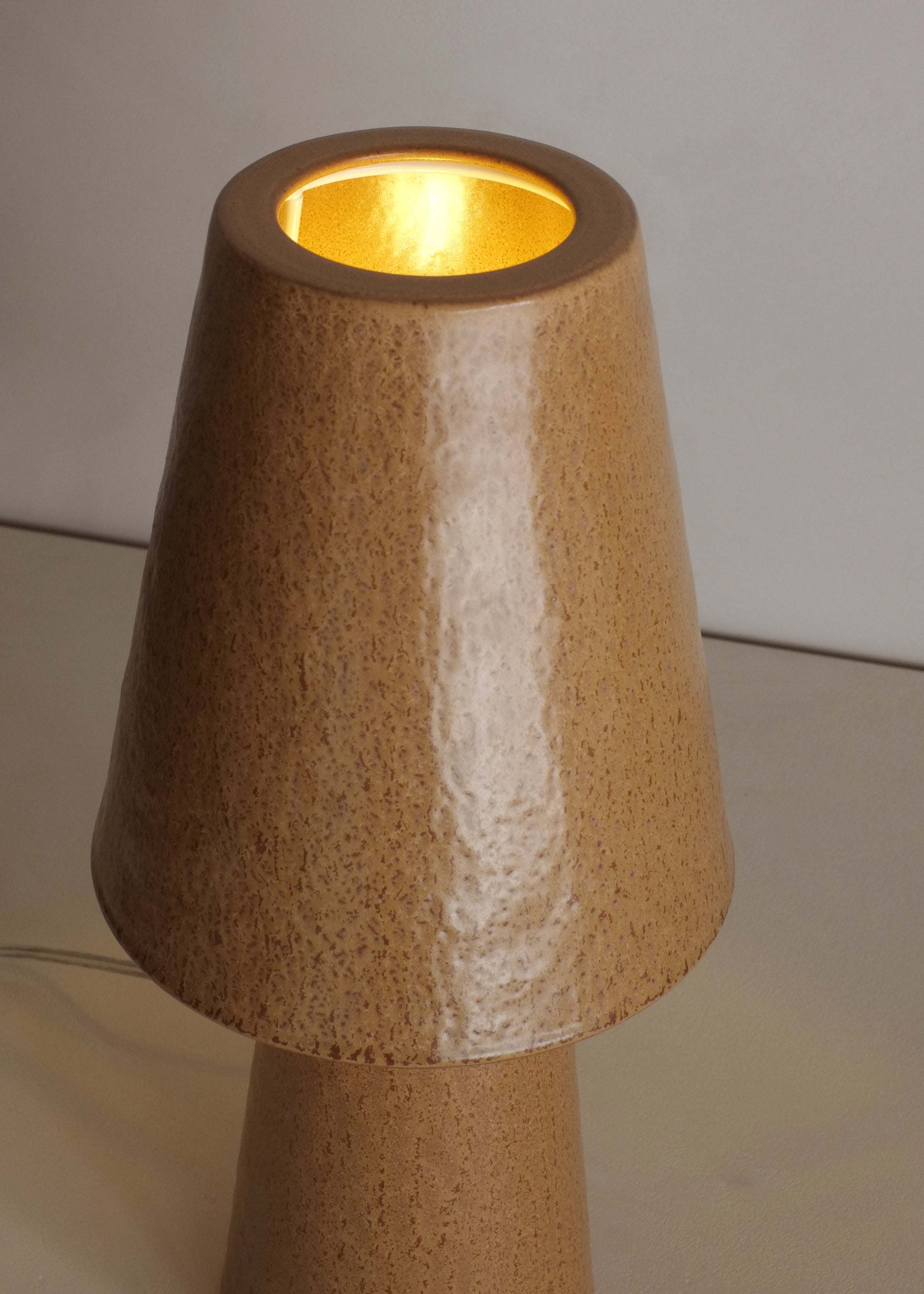 Nelli Table Lamp / Rust