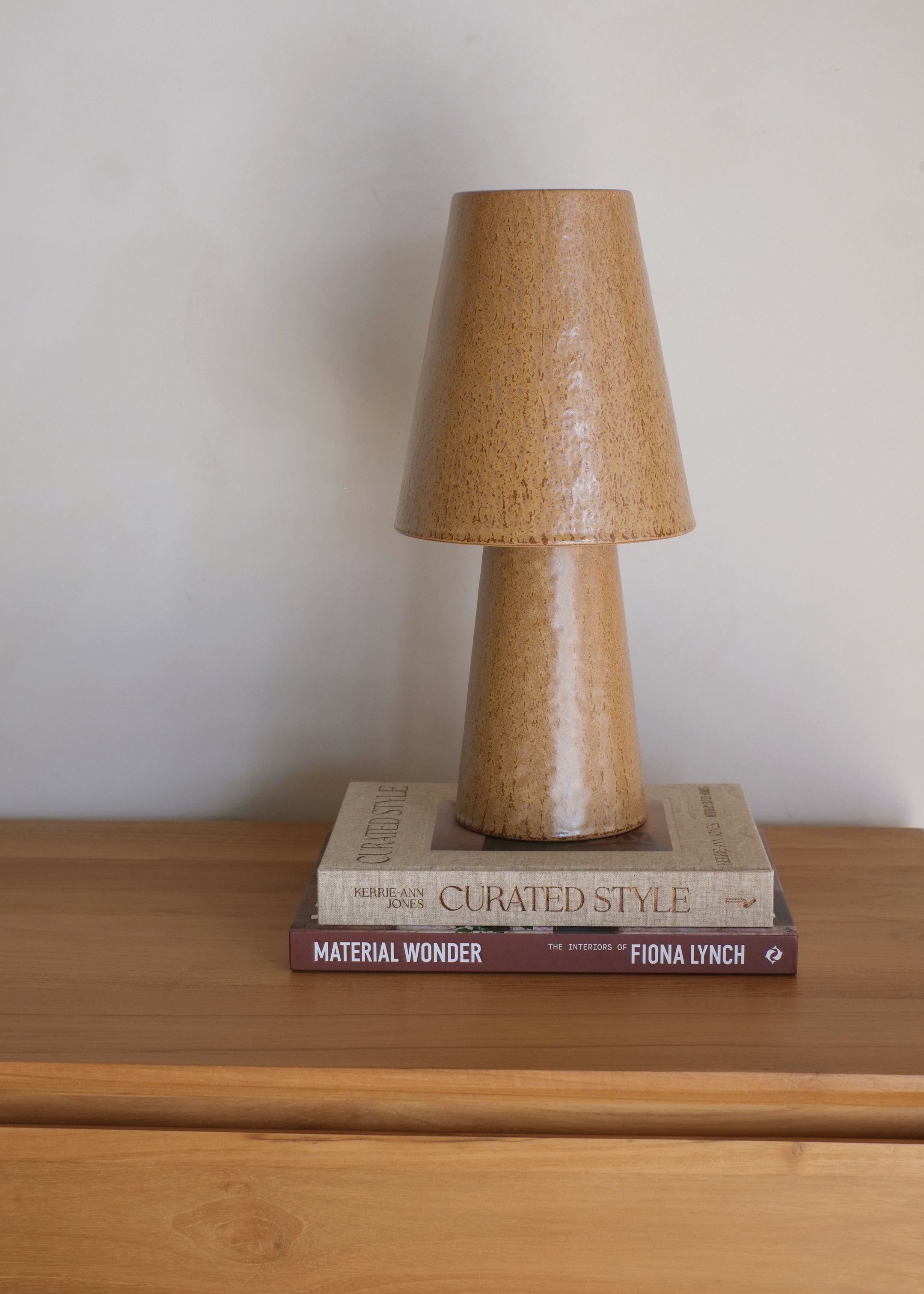 Nelli Table Lamp / Rust