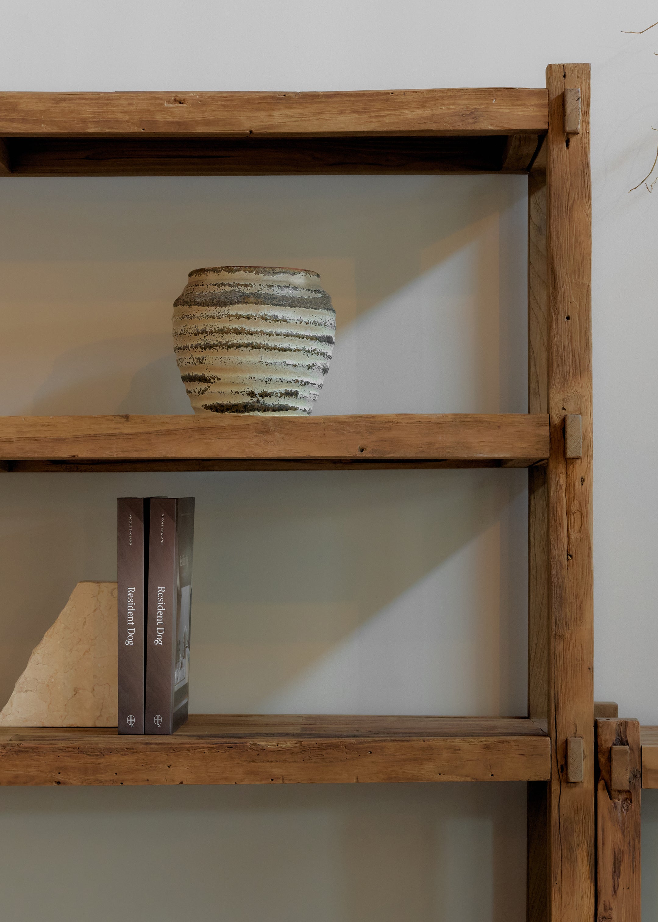 Nemu Antique Vase / Brown