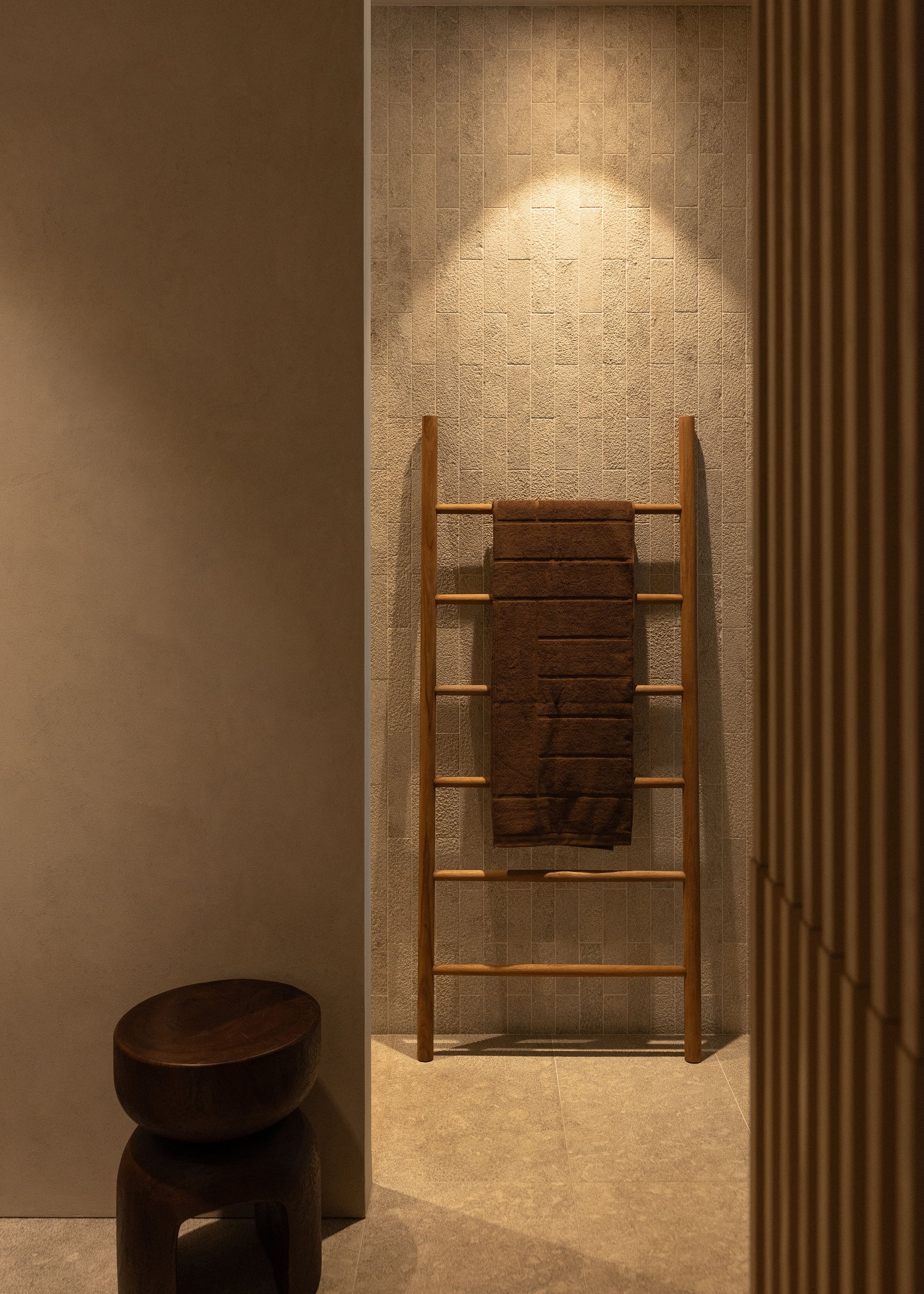 Nobu Towel Ladder / Dark Teak
