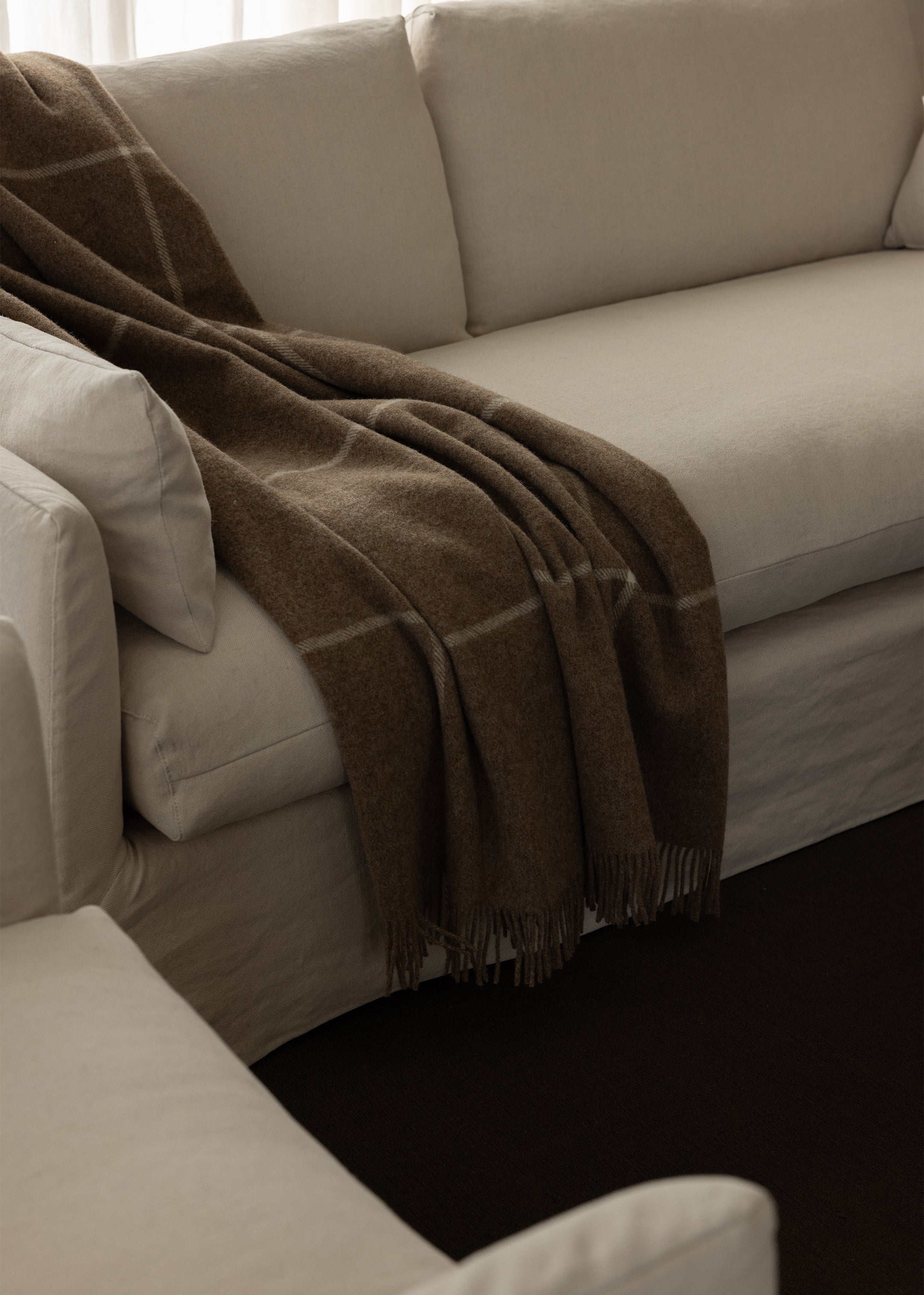 Ranfurly Wool Throw / Oak