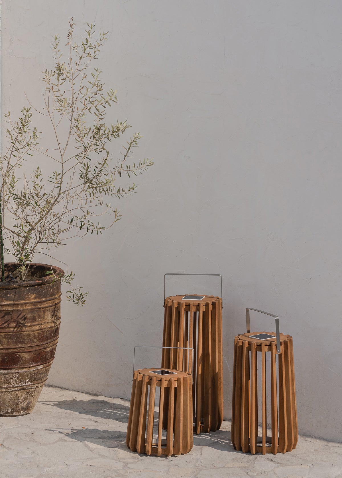 Raya Outdoor Light
