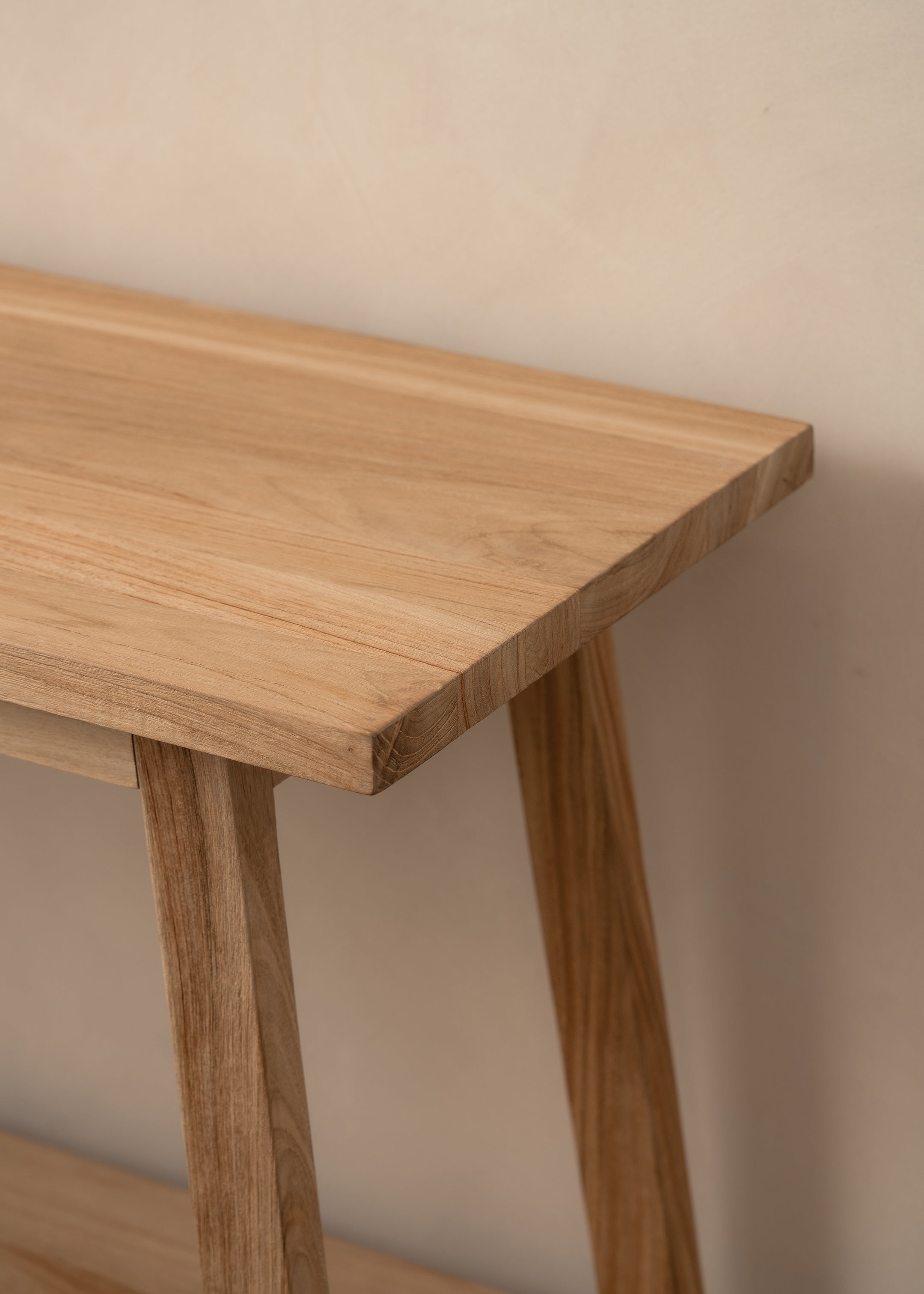 Sadie Console / Natural