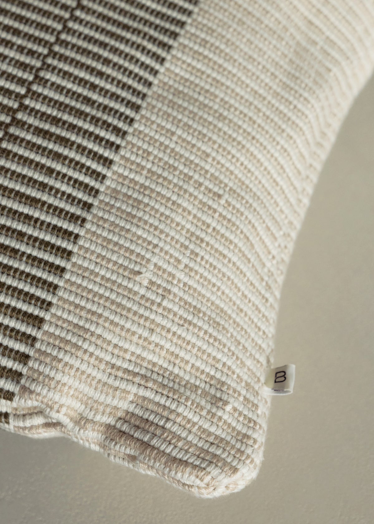 Solar Outdoor Cushion / Mangrove