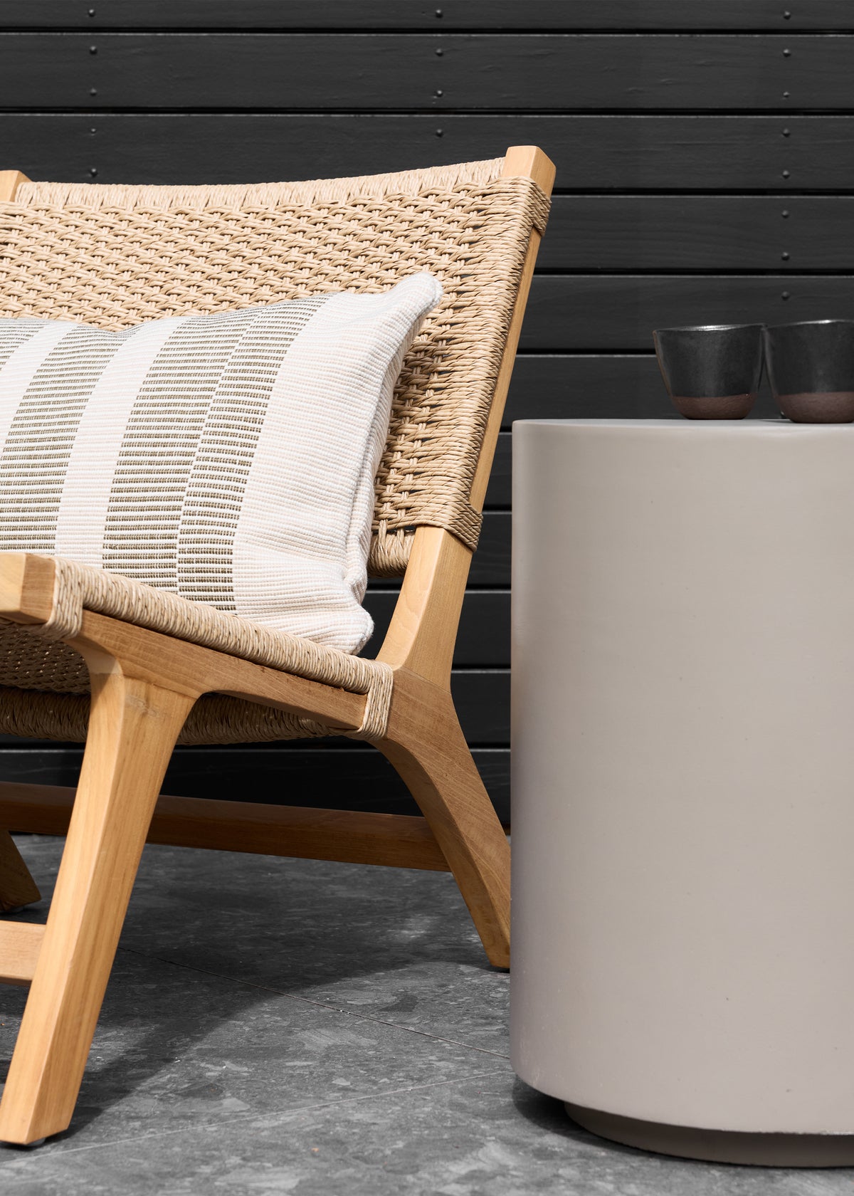 Soren Side Table / Smoke