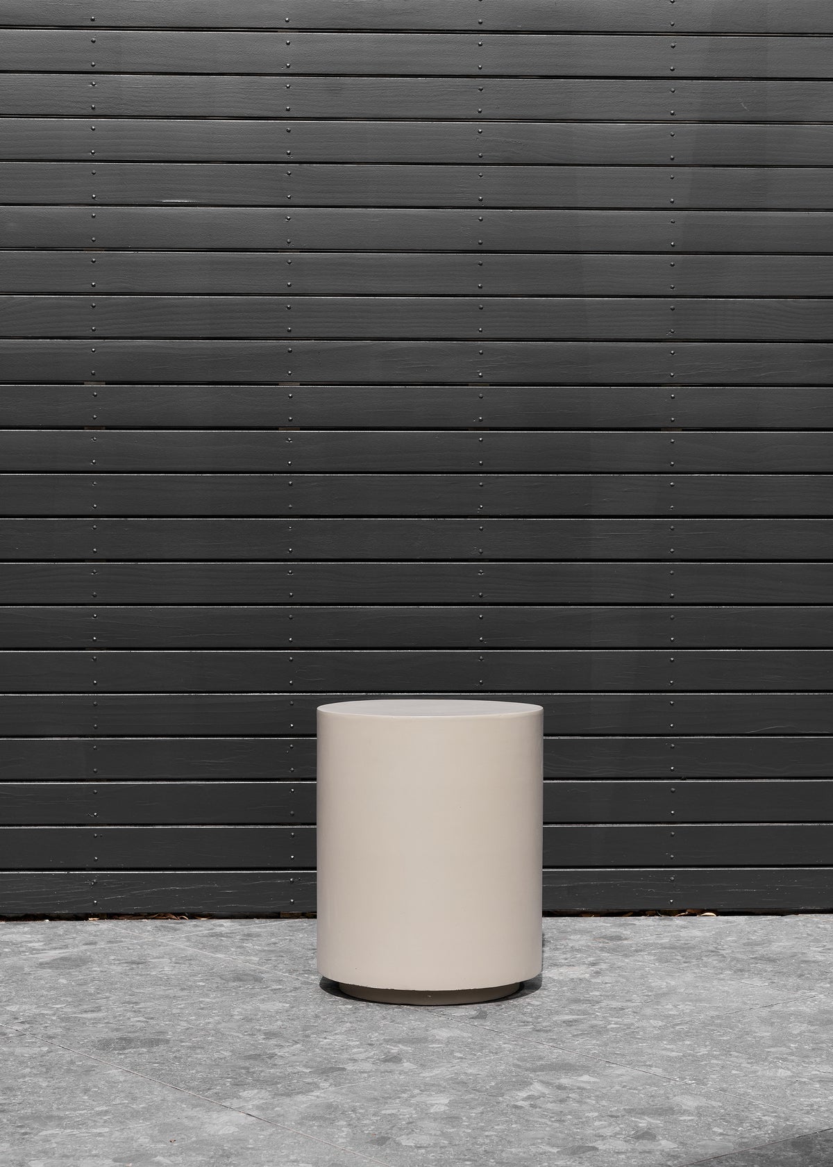 Soren Side Table / Smoke