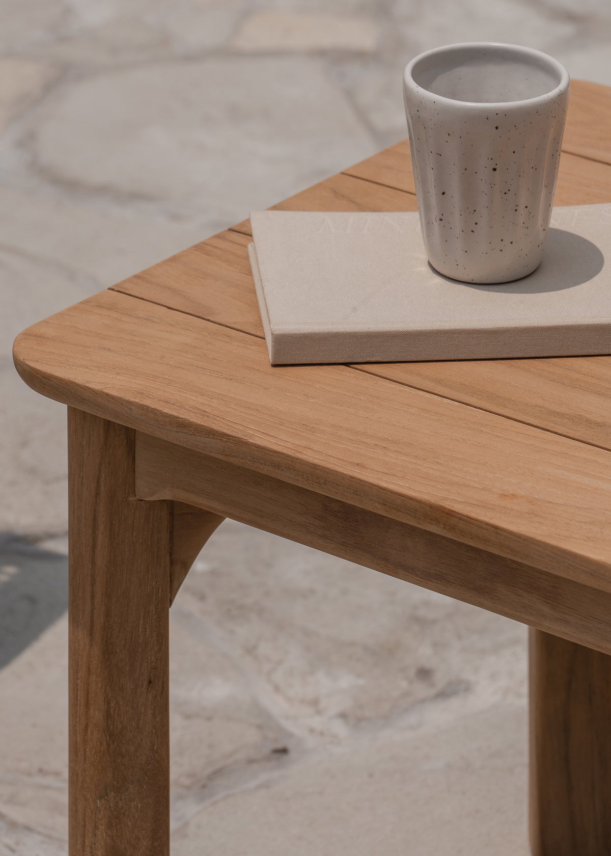 Suri Outdoor Side Table / Natural