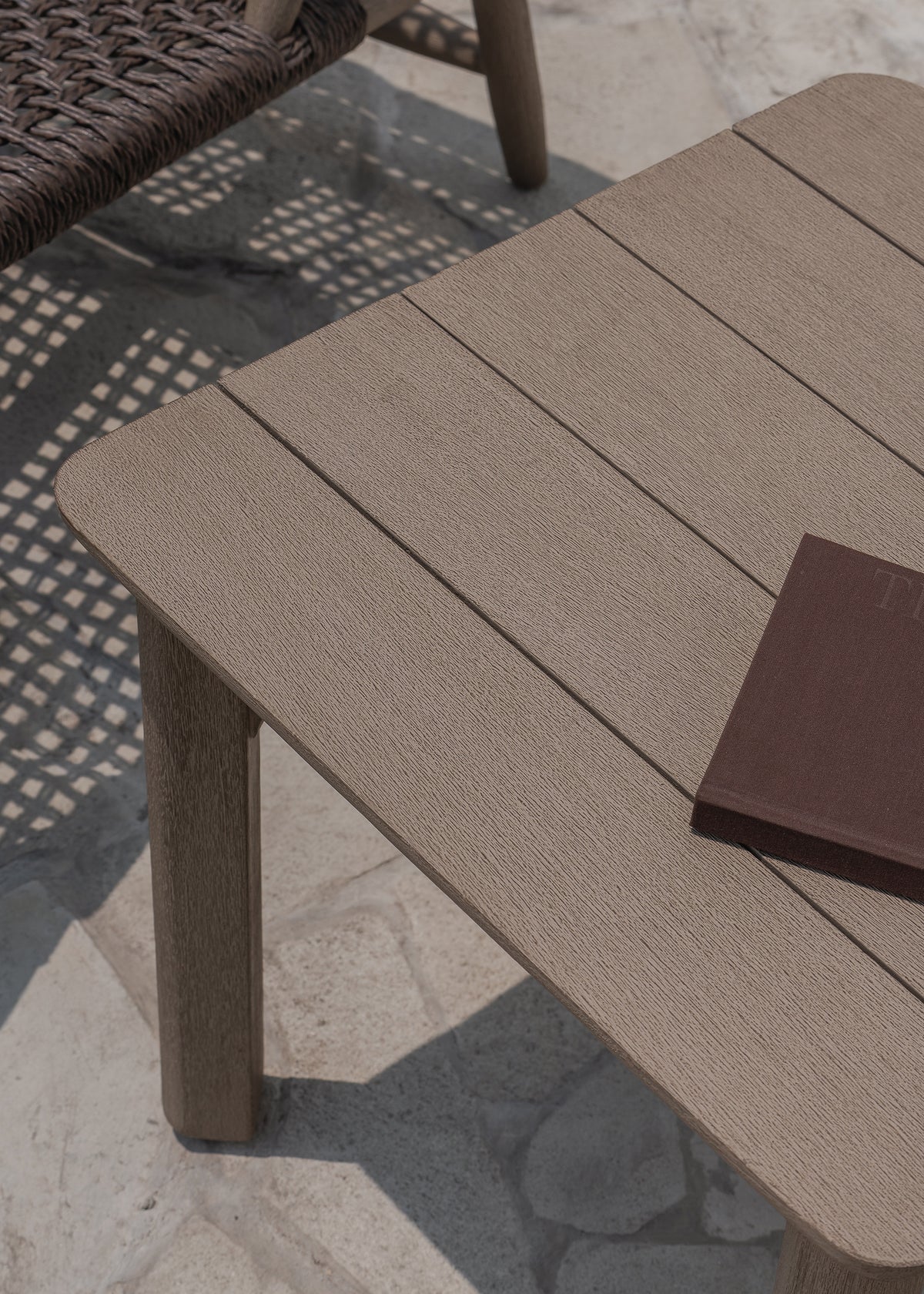 Suri Outdoor Side Table / Khaki