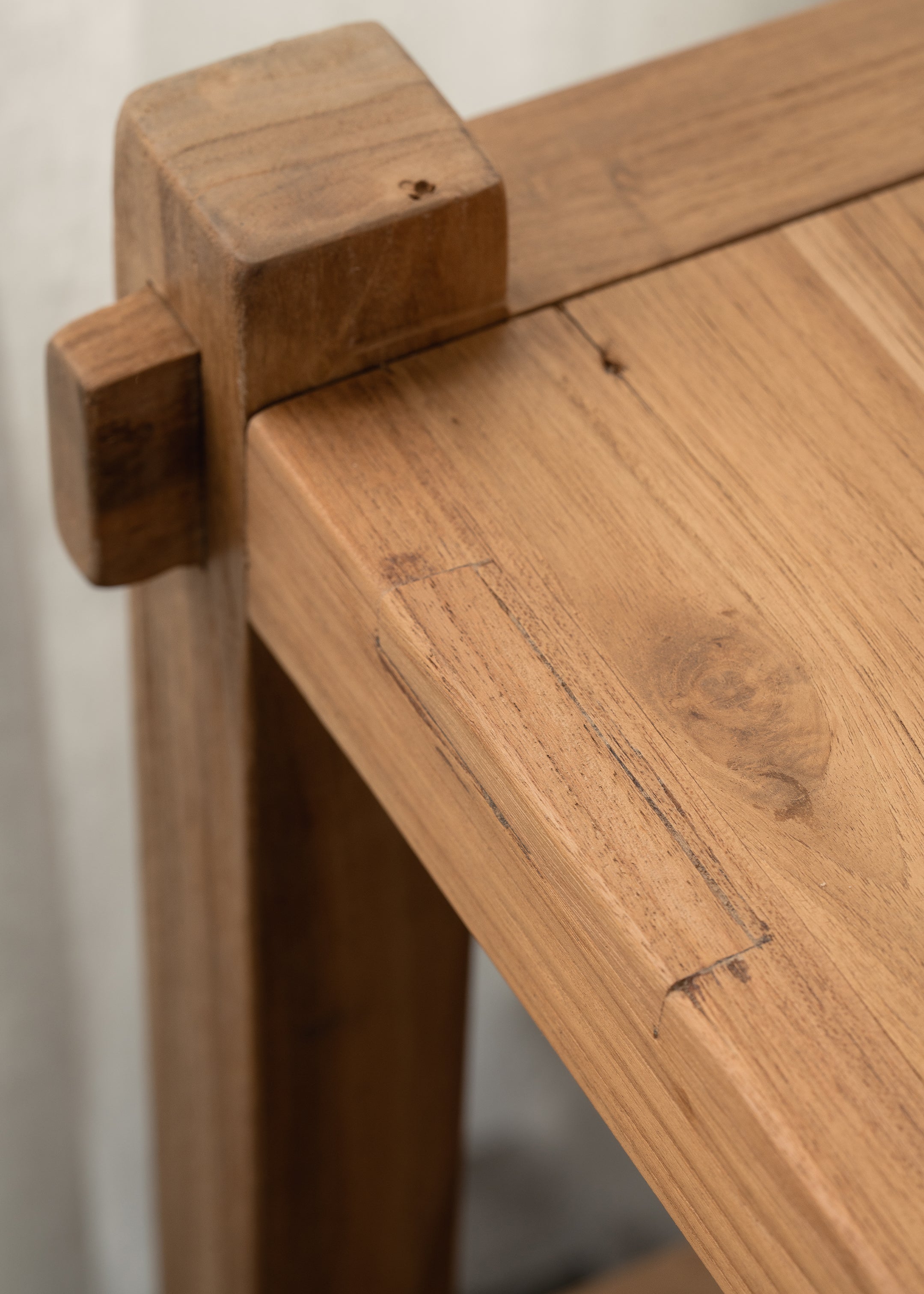 Talo High Bookshelf