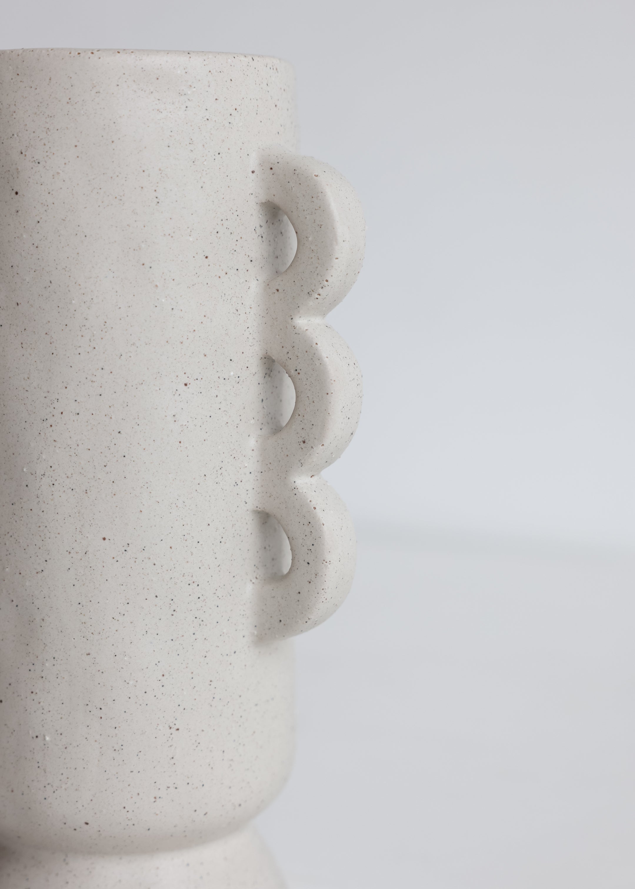 Wavy Stoneware Vase / Off White