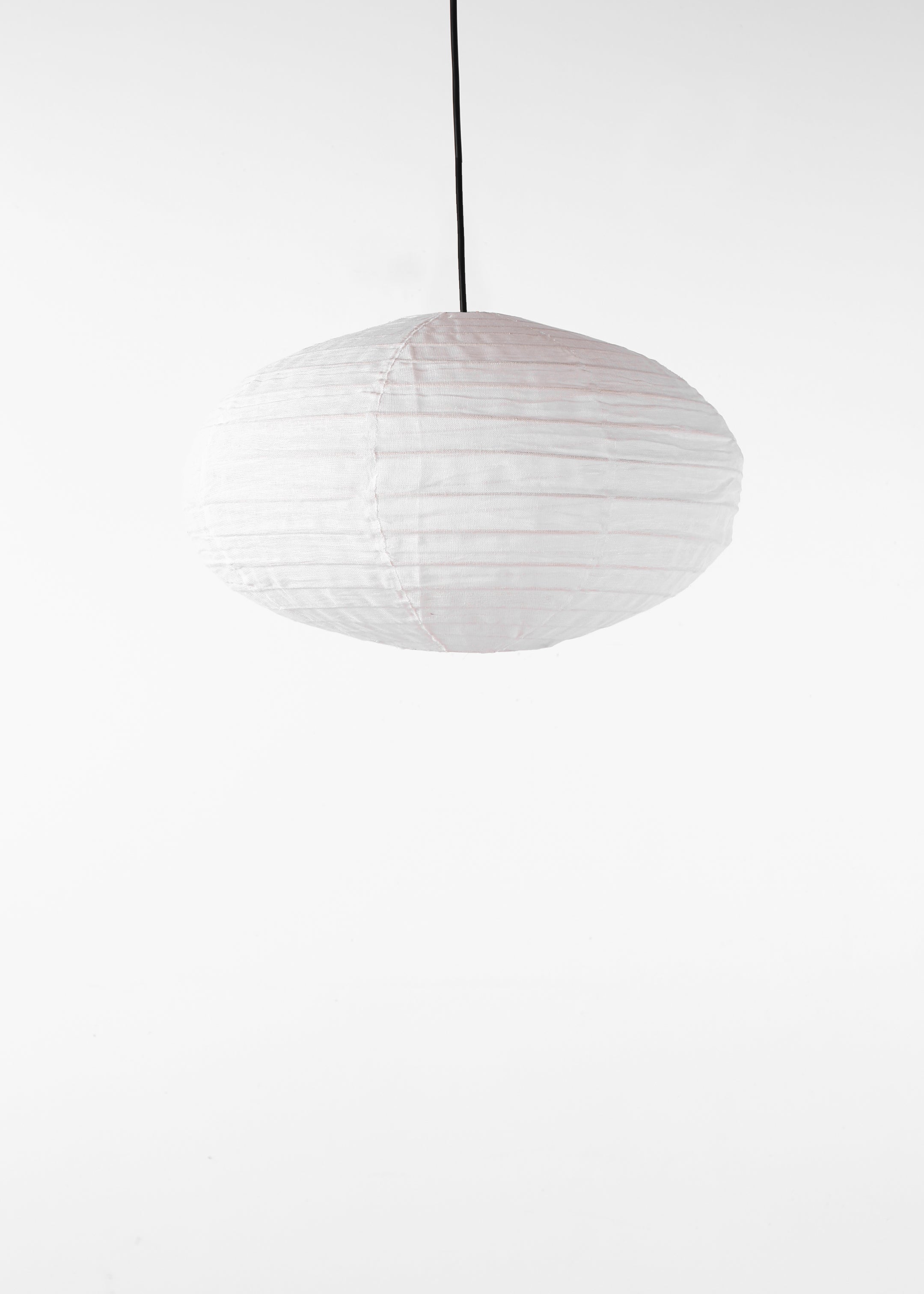 Oval Linen Lantern / Off  White / Medium